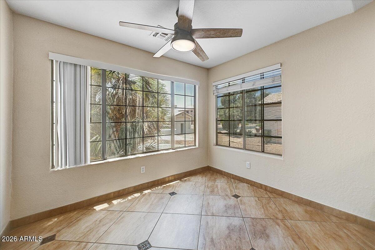 432 W SILVER CREEK Court, Gilbert, AZ 85233 — photo 10 of 25