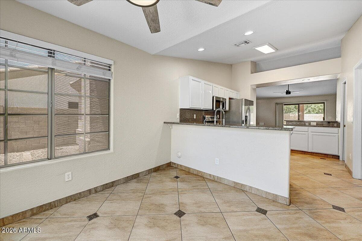 432 W SILVER CREEK Court, Gilbert, AZ 85233 — photo 11 of 25