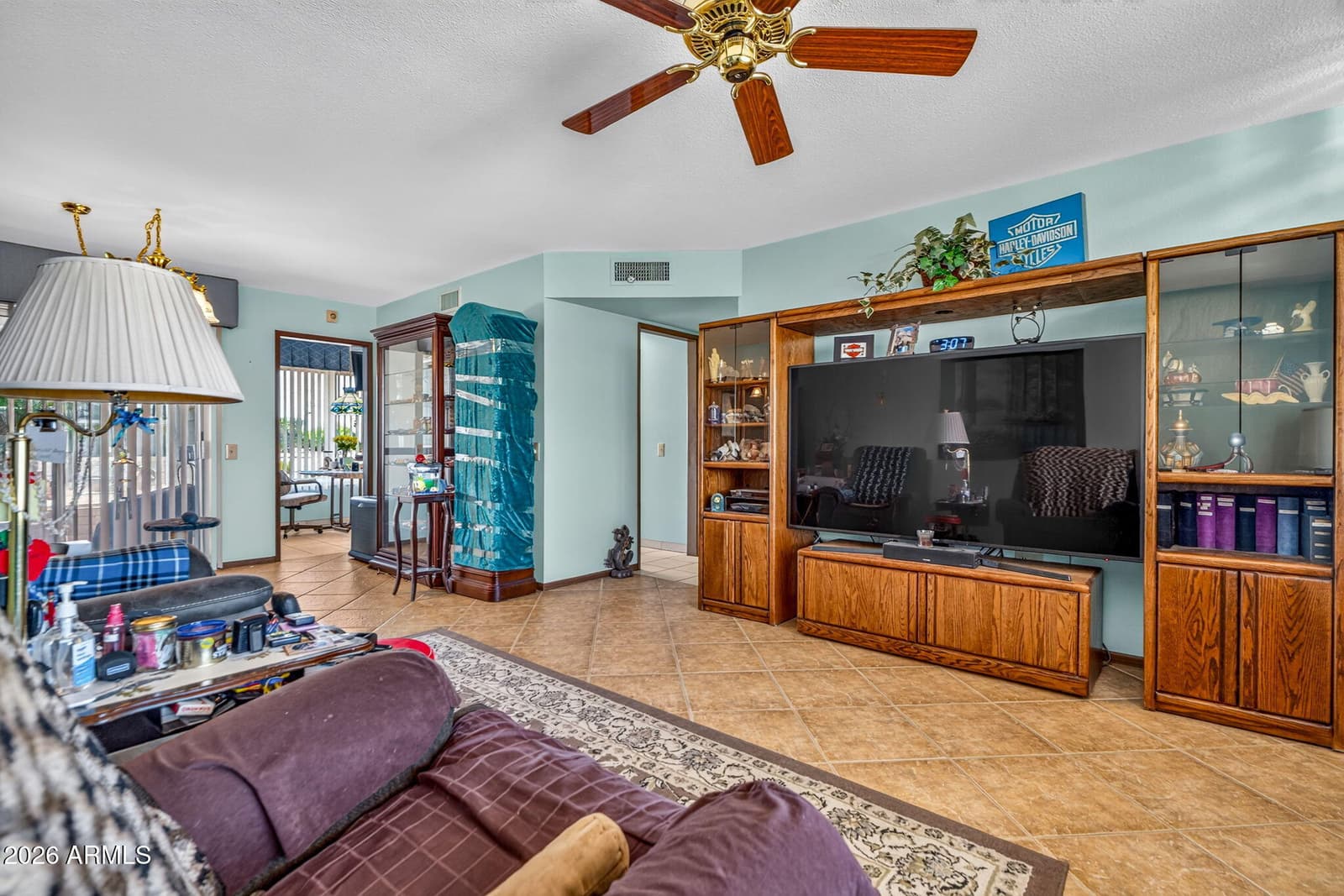 19014 N 99TH Drive, Sun City, AZ 85373 — photo 9 of 38
