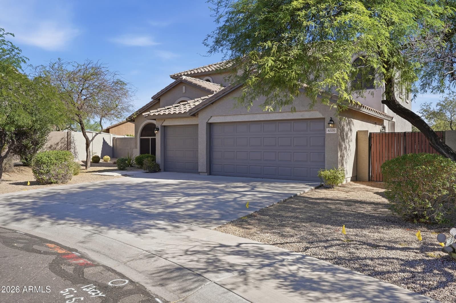 8370 W SPUR Drive, Peoria, AZ 85383 — photo 2 of 57