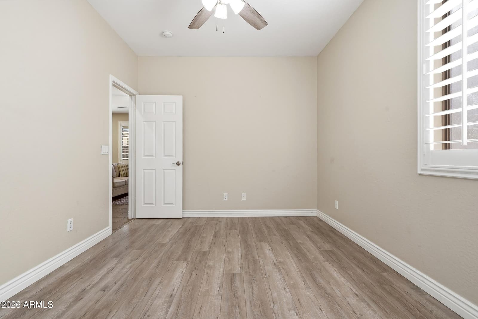 8370 W SPUR Drive, Peoria, AZ 85383 — photo 15 of 57