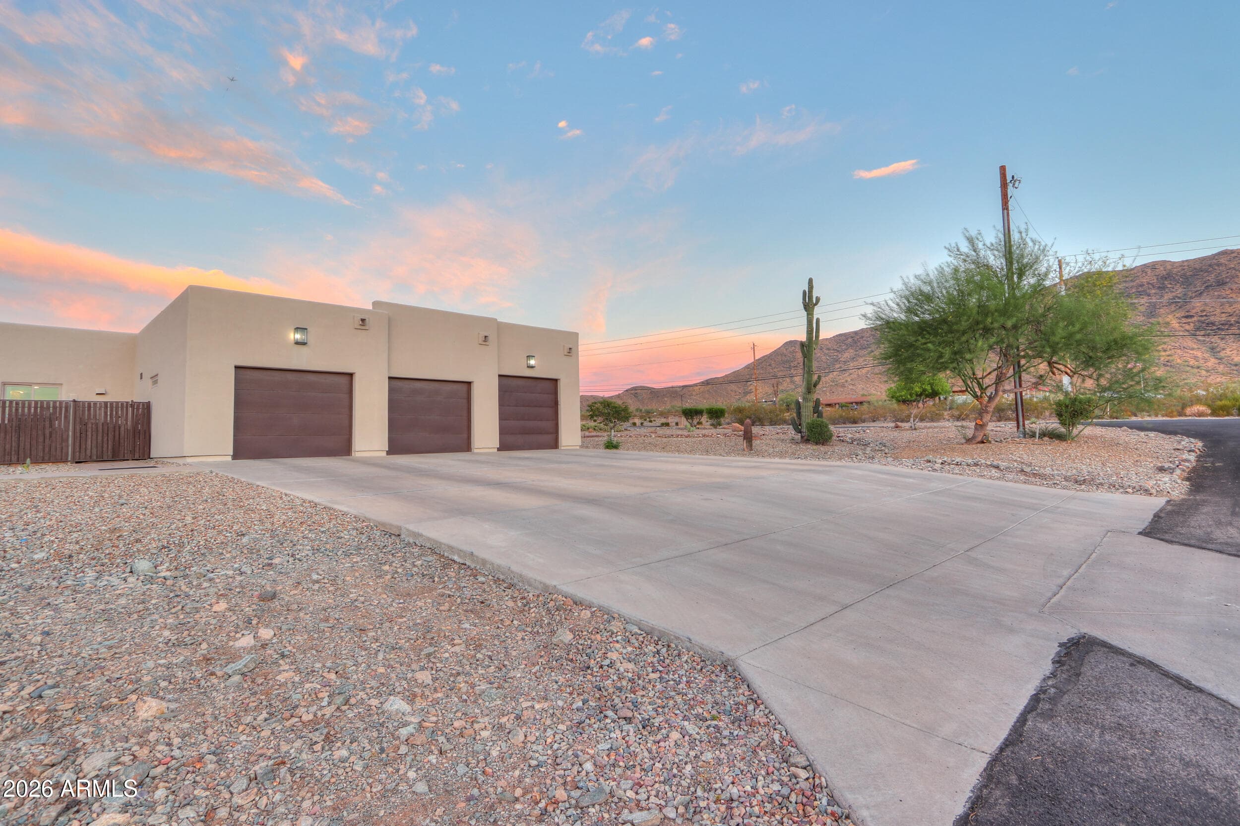 2044 W OLNEY Avenue, Phoenix, AZ 85041 — photo 38 of 67