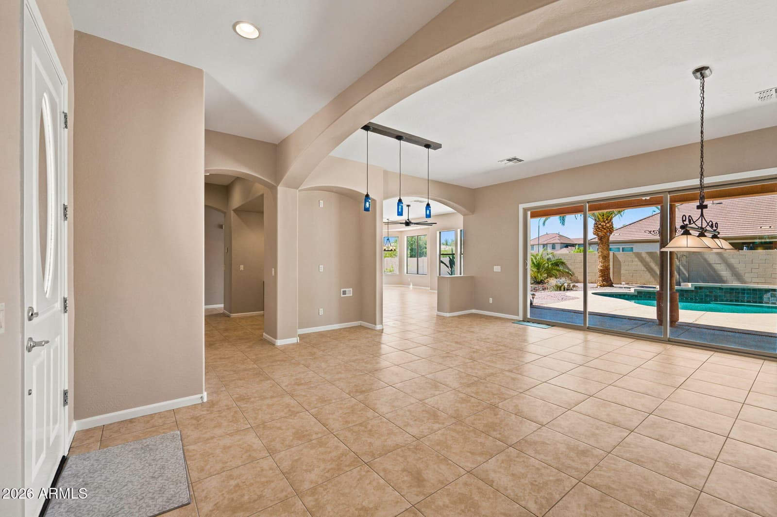 952 E FIELDSTONE Place, Chandler, AZ 85249 — photo 5 of 28