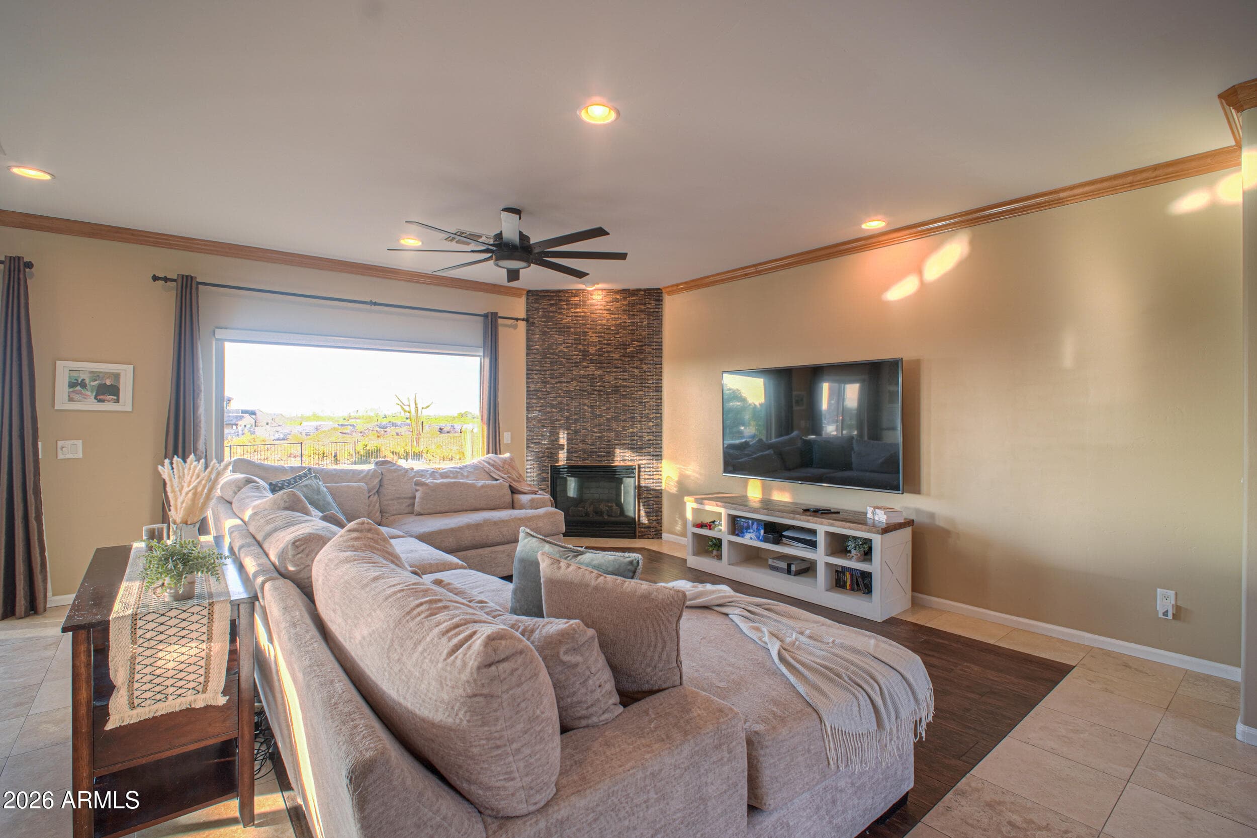 2044 W OLNEY Avenue, Phoenix, AZ 85041 — photo 9 of 67