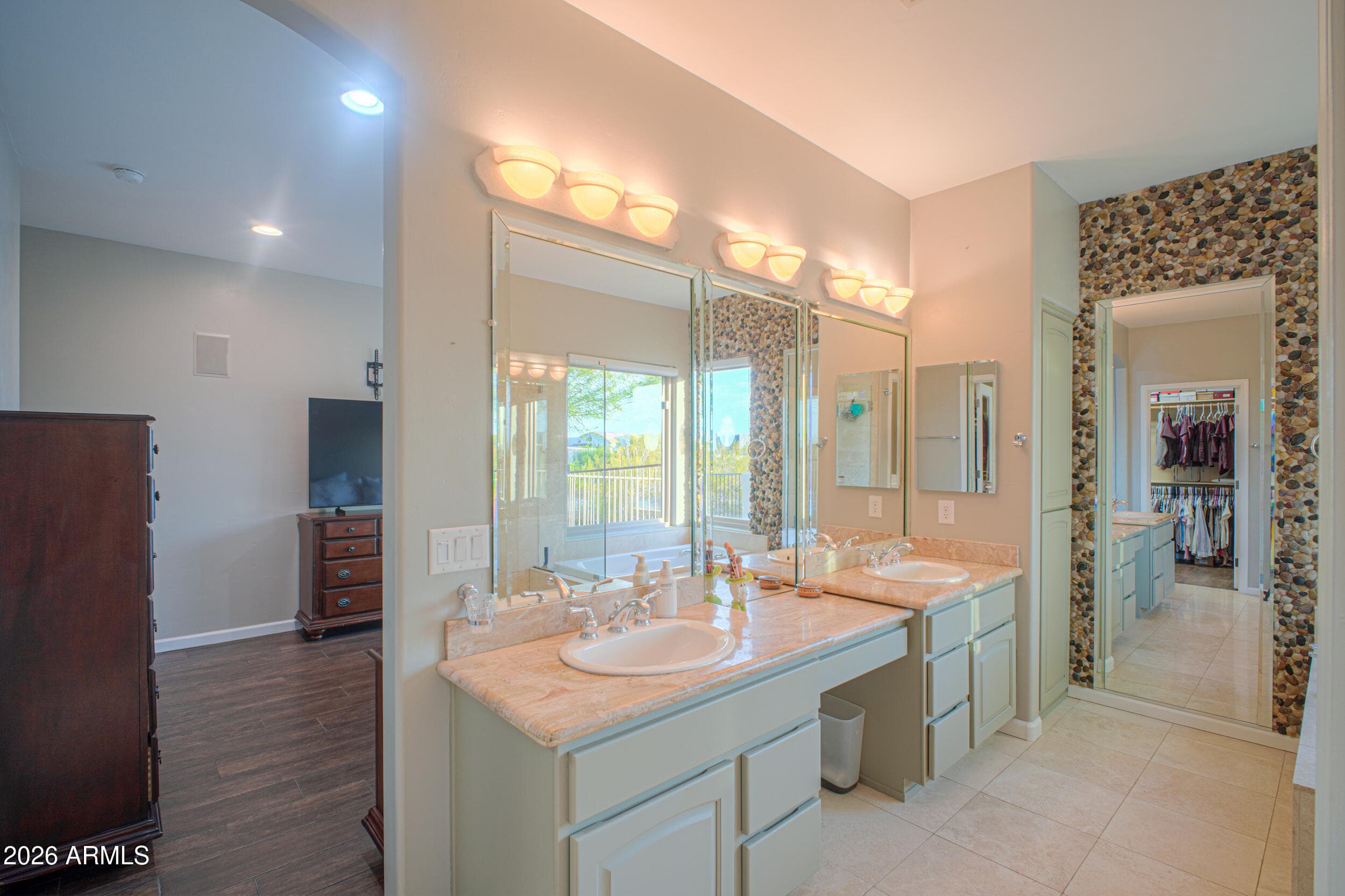2044 W OLNEY Avenue, Phoenix, AZ 85041 — photo 25 of 67