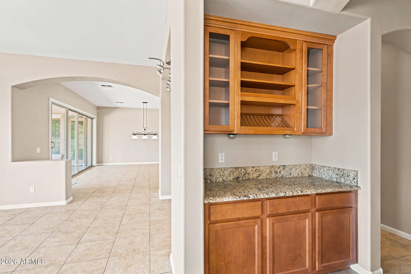 952 E FIELDSTONE Place, Chandler, AZ 85249 — photo 10 of 28
