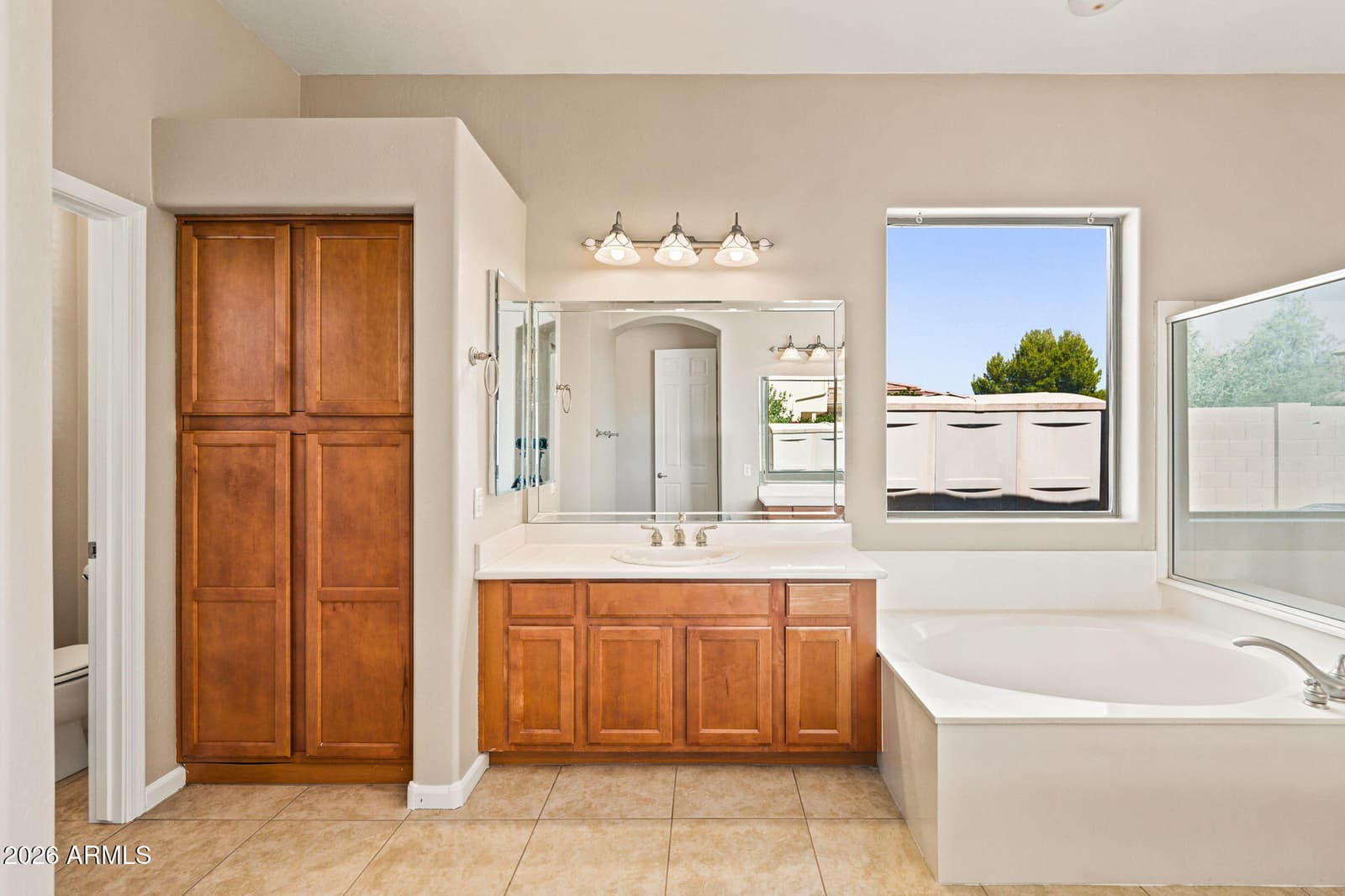 952 E FIELDSTONE Place, Chandler, AZ 85249 — photo 13 of 28