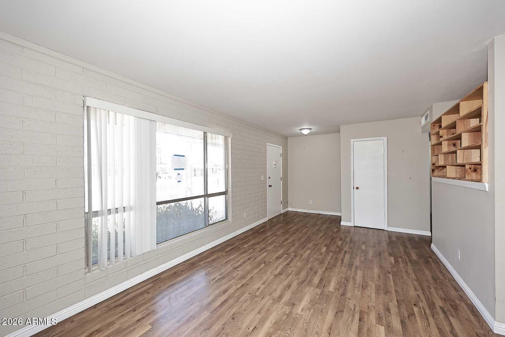 10913 W CANTERBURY Drive, Sun City, AZ 85351 — photo 5 of 46