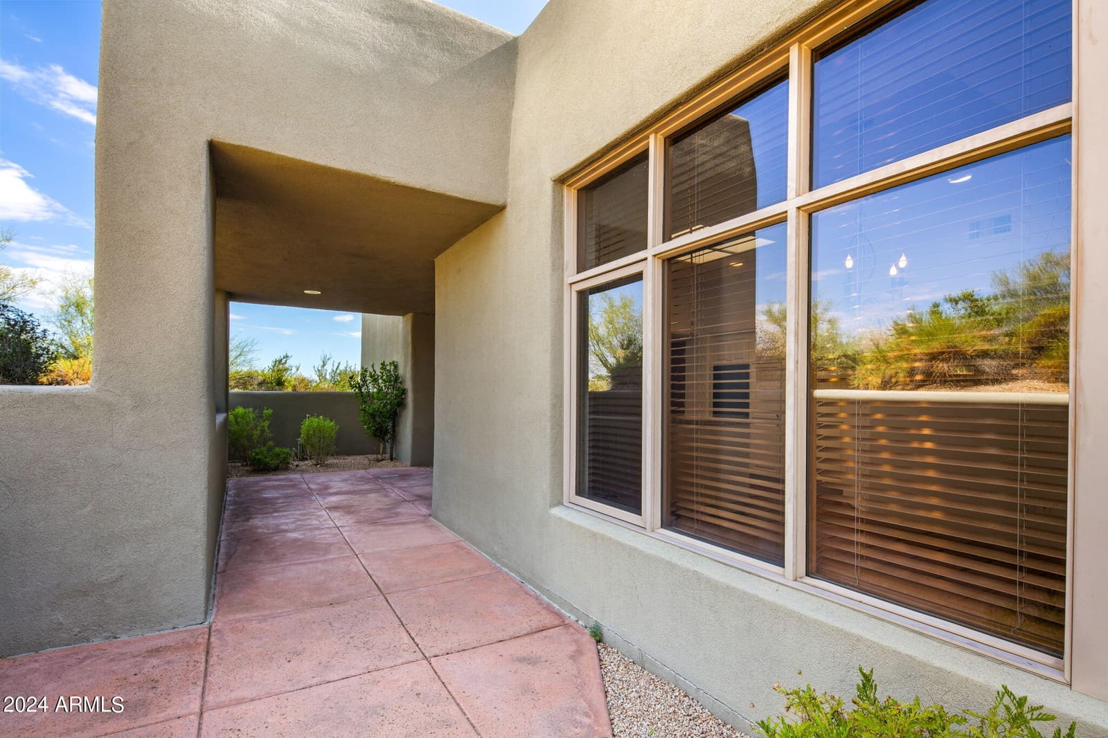10095 E GRAYTHORN Drive, Scottsdale, AZ 85262 — photo 2 of 35