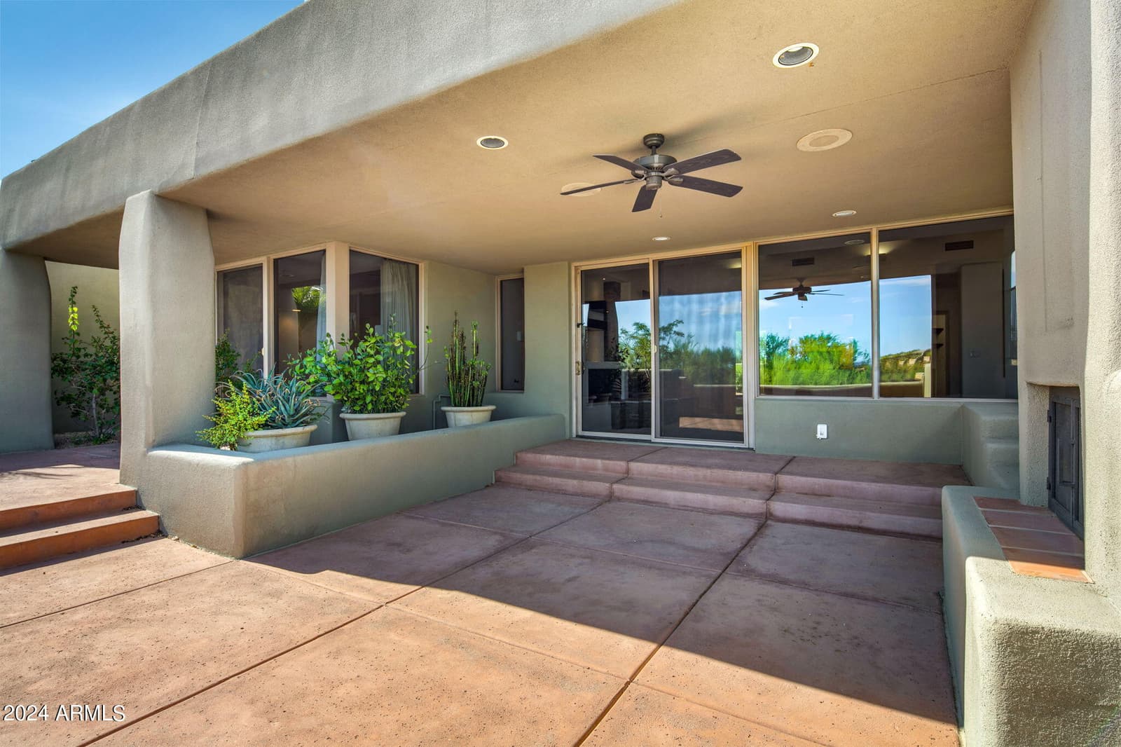 10095 E GRAYTHORN Drive, Scottsdale, AZ 85262 — photo 4 of 35