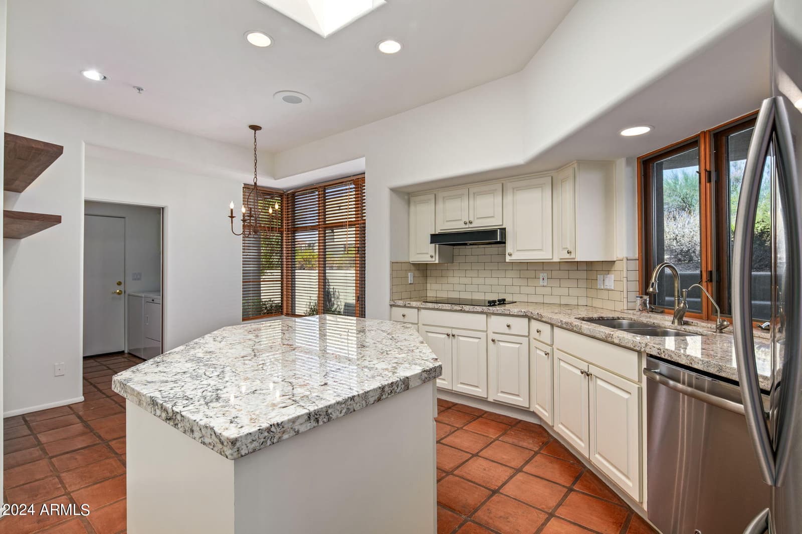 10095 E GRAYTHORN Drive, Scottsdale, AZ 85262 — photo 15 of 35