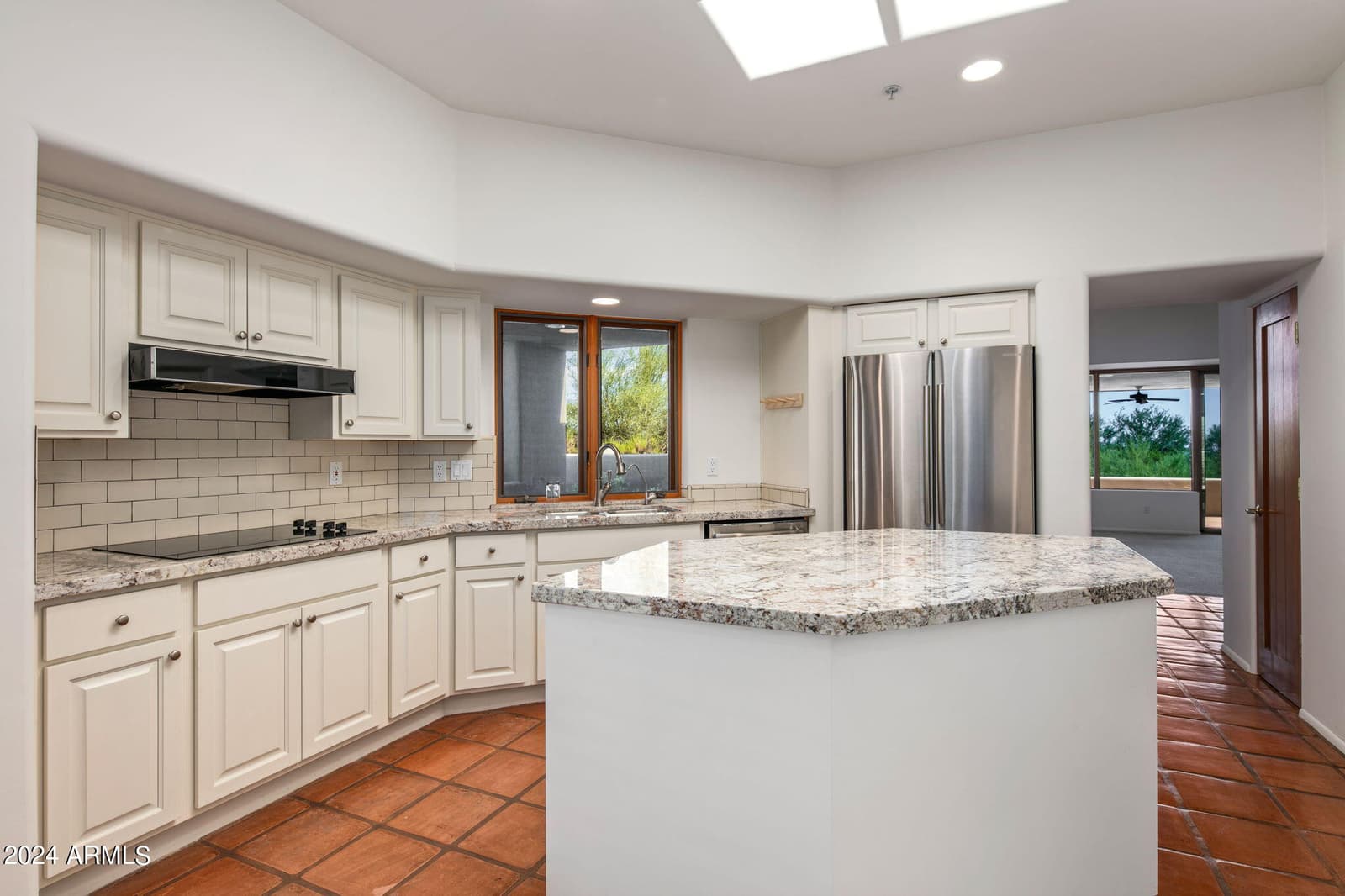 10095 E GRAYTHORN Drive, Scottsdale, AZ 85262 — photo 17 of 35