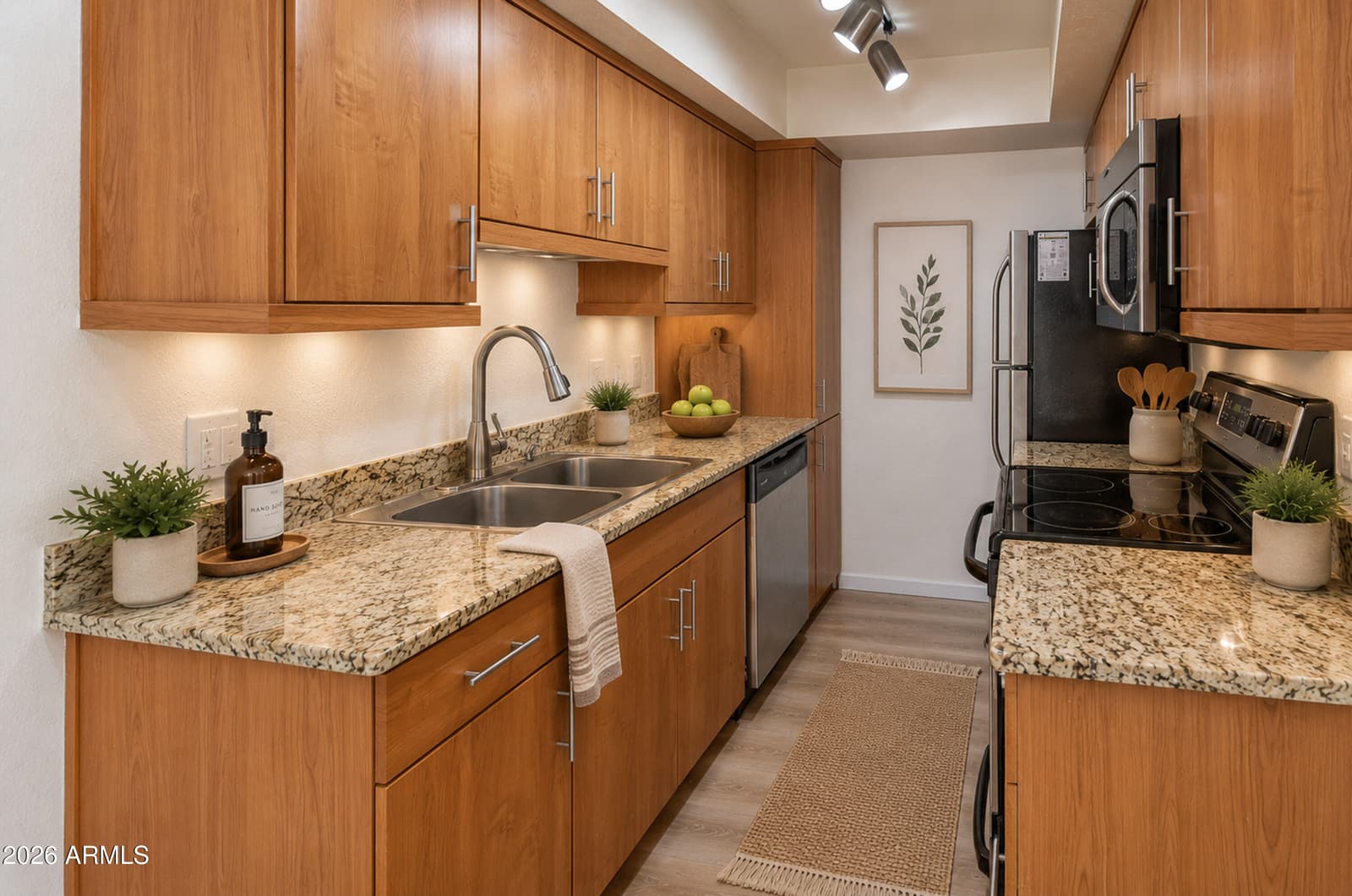 7350 N VIA PASEO DEL SUR R103, Scottsdale, AZ 85258 — photo 5 of 32