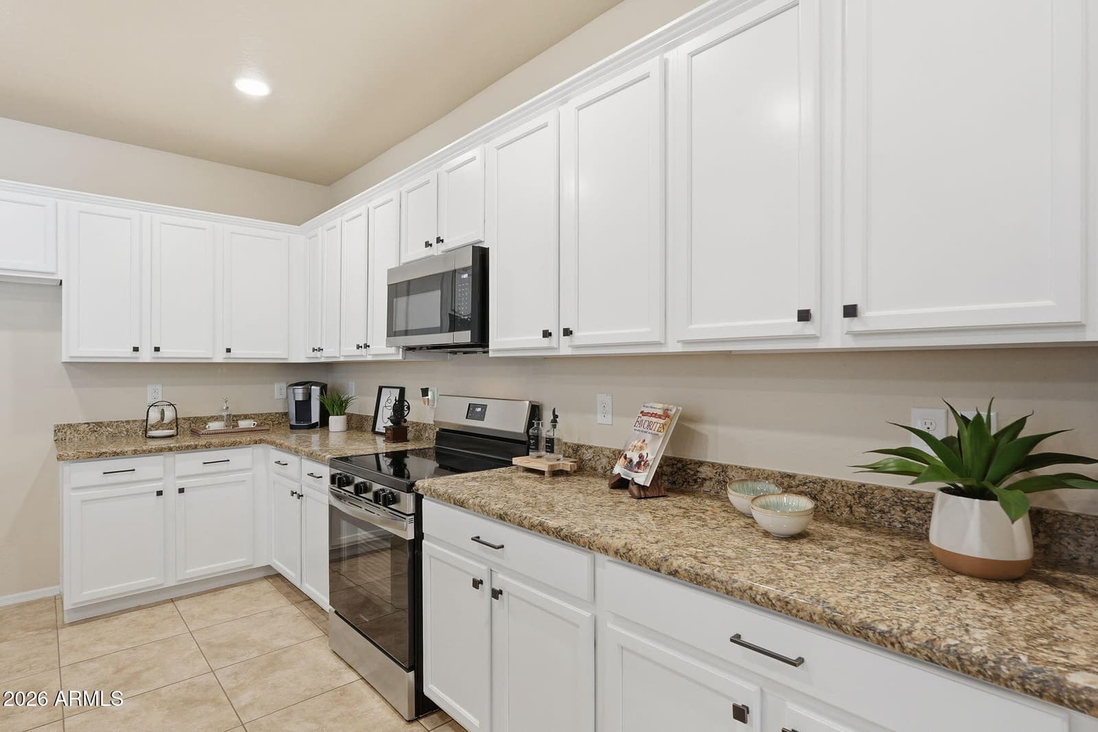 8016 S 42ND Lane, Laveen, AZ 85339 — photo 15 of 36