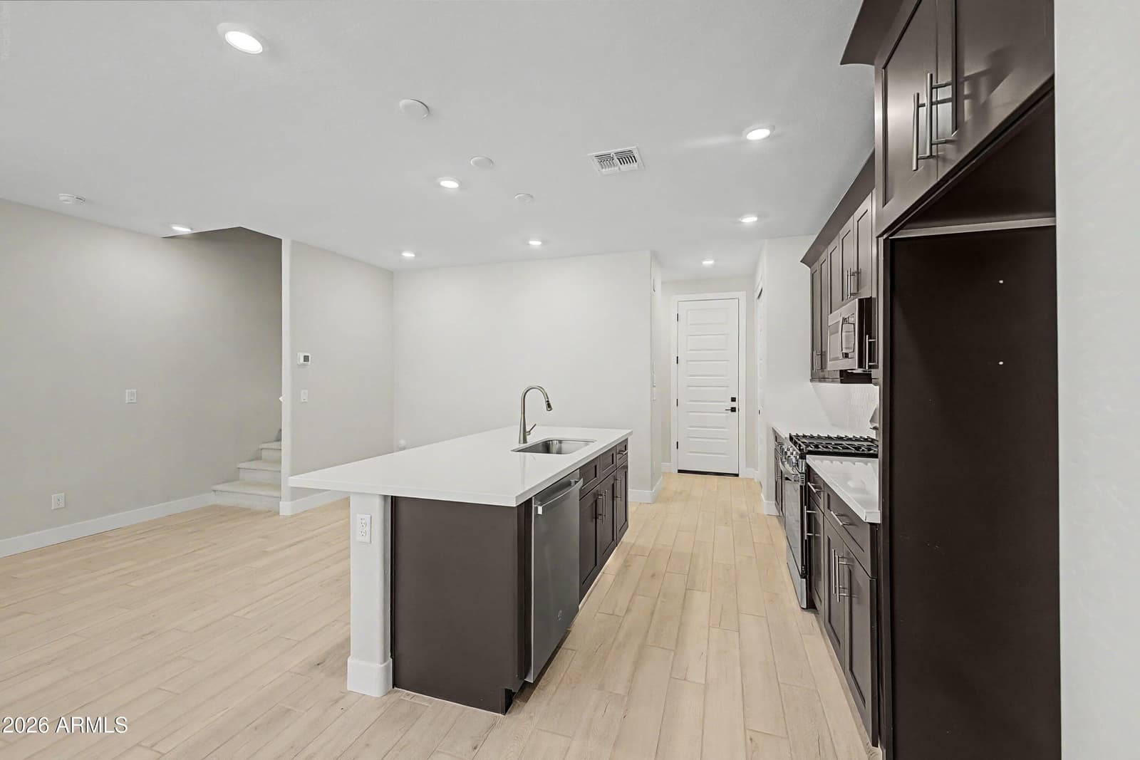 13975 W Luke 167 Parkway, Surprise, AZ 85374 — photo 11 of 30