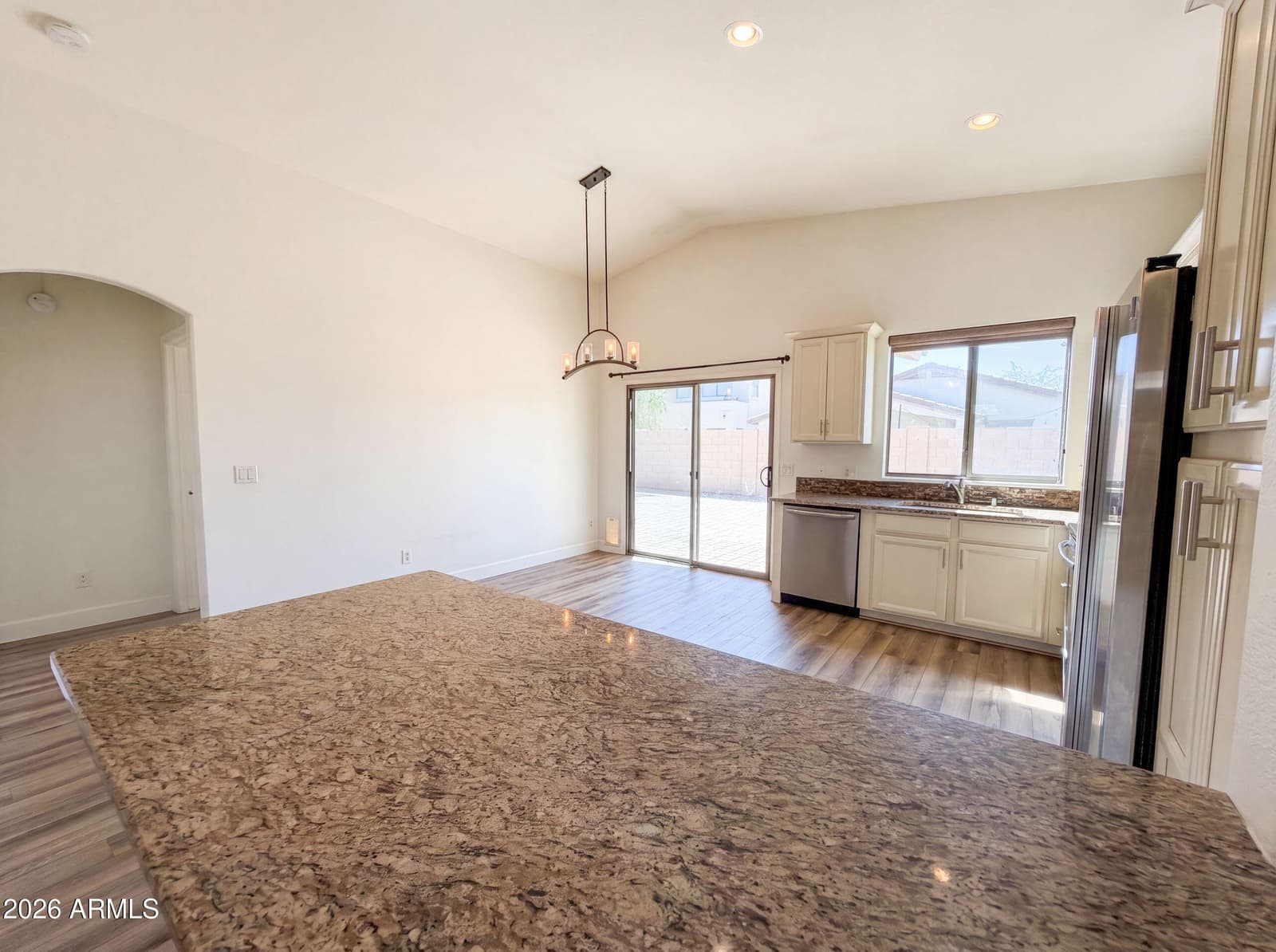 3951 E Timberline Road, Gilbert, AZ 85297 — photo 8 of 28