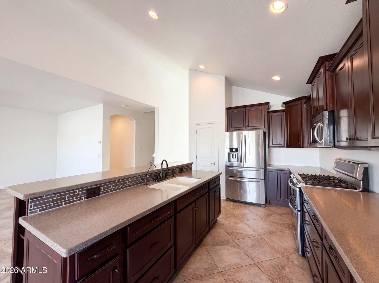 18689 N MILLER Way, Maricopa, AZ 85139 — photo 7 of 31