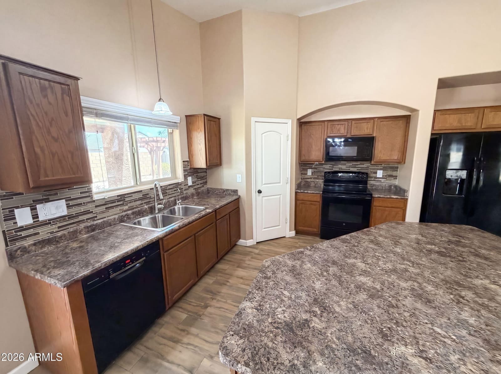 4181 S 247TH Drive, Buckeye, AZ 85326 — photo 11 of 29