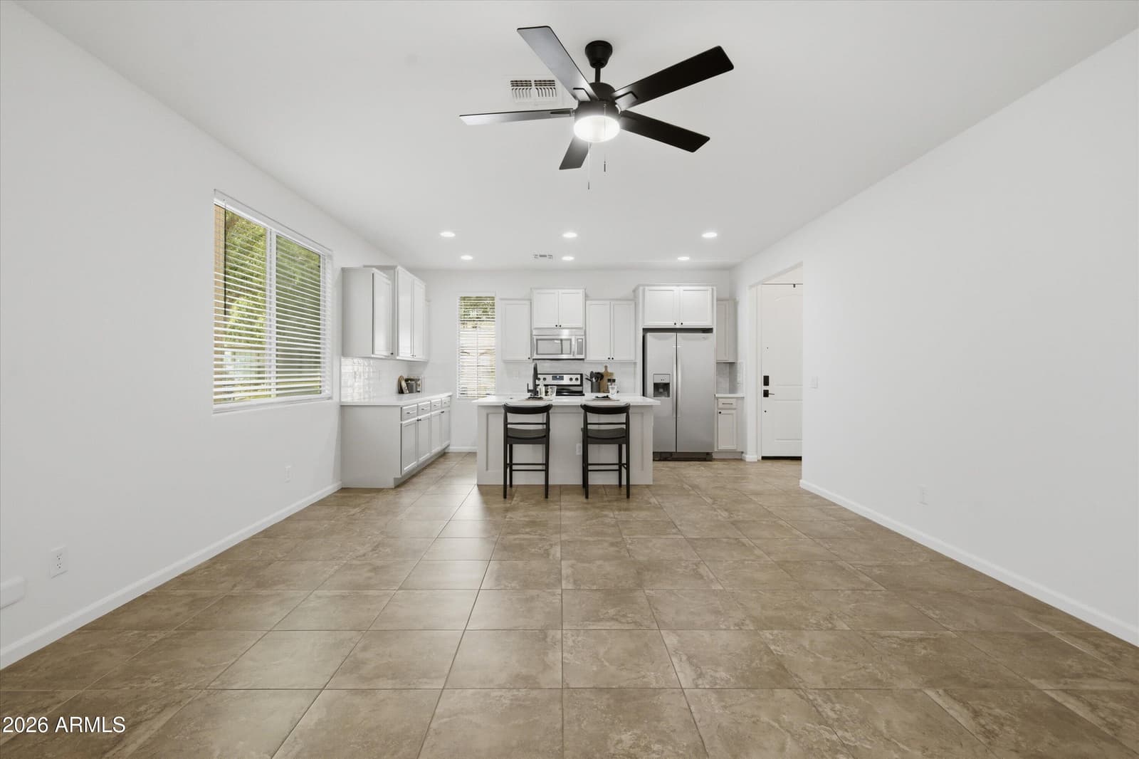 1430 S PONDEROSA Drive, Gilbert, AZ 85296 — photo 7 of 34