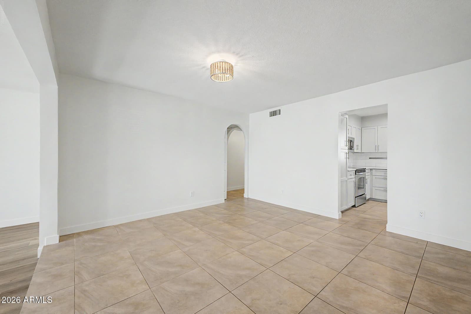 2635 S BROOKS Circle, Mesa, AZ 85202 — photo 12 of 44