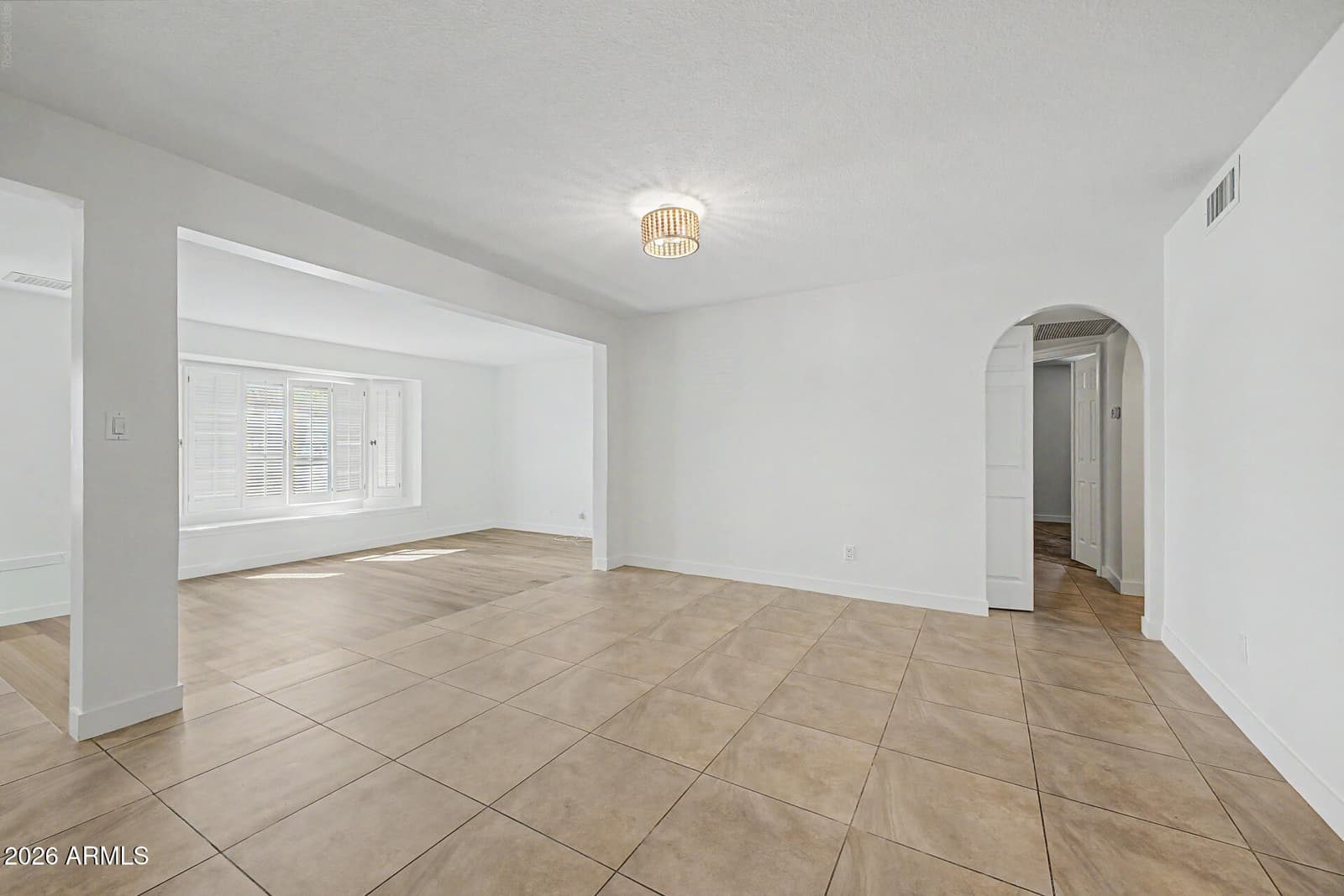2635 S BROOKS Circle, Mesa, AZ 85202 — photo 10 of 44