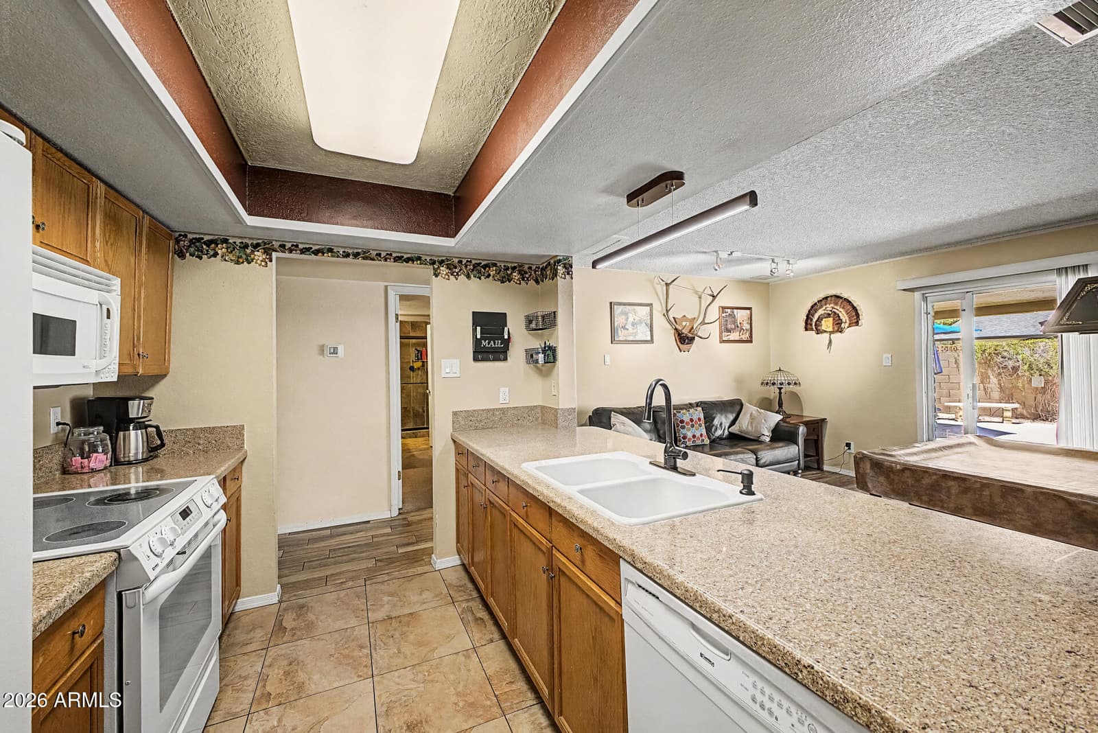 4418 S RITA Lane, Tempe, AZ 85282 — photo 10 of 38