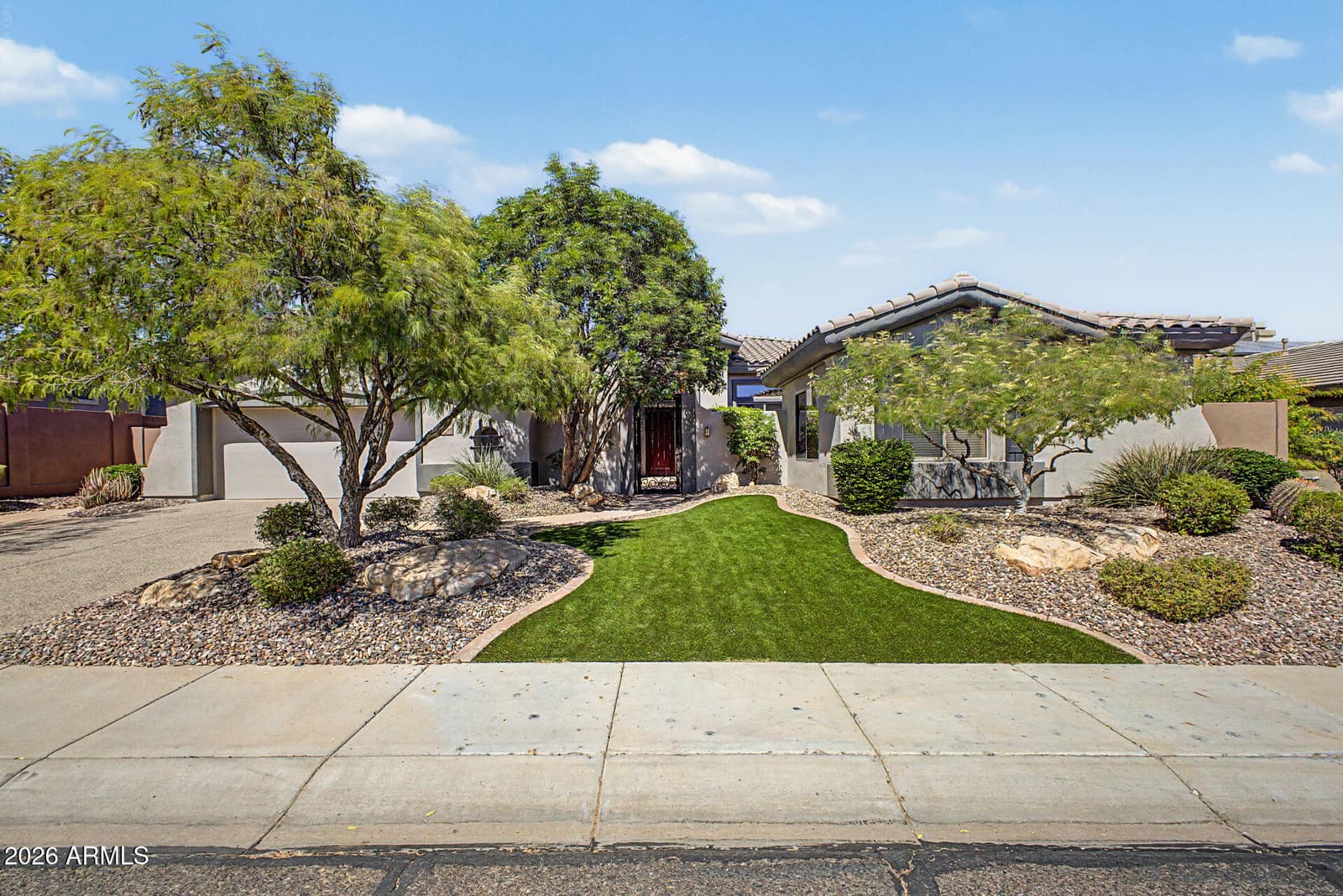 41907 N MOSS SPRINGS Road, Anthem, AZ 85086 — photo 4 of 86