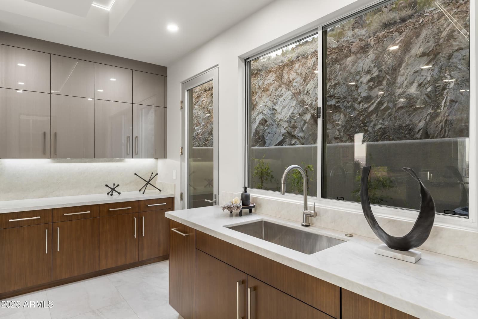 6800 N 39TH Place, Paradise Valley, AZ 85253 — photo 21 of 108