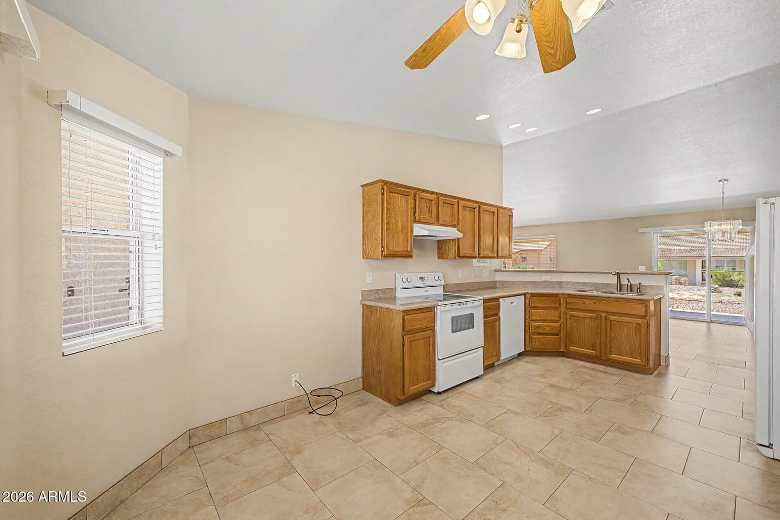 11247 E MEDINA Avenue, Mesa, AZ 85209 — photo 12 of 31