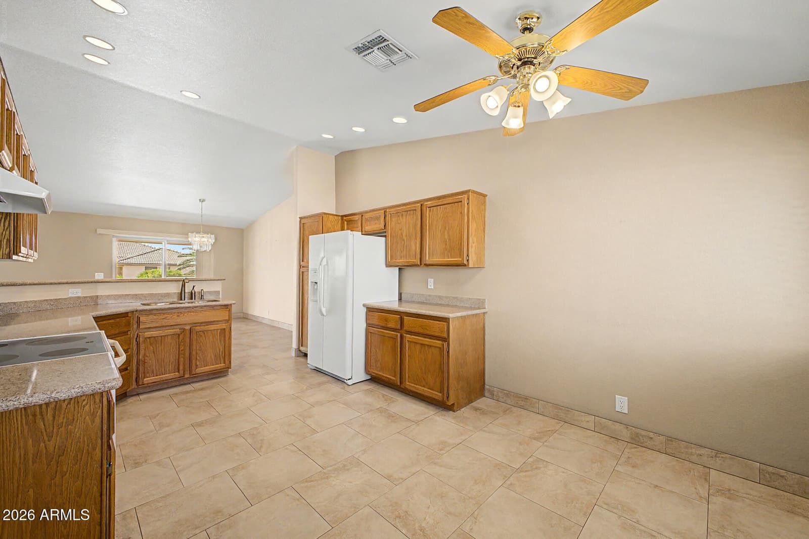 11247 E MEDINA Avenue, Mesa, AZ 85209 — photo 13 of 31