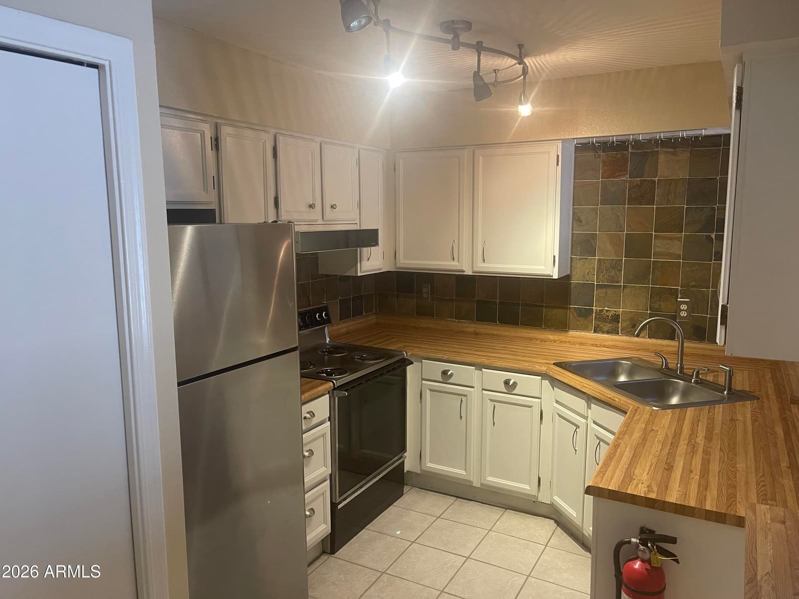 533 W GUADALUPE Road 1066, Mesa, AZ 85210 — photo 2 of 18