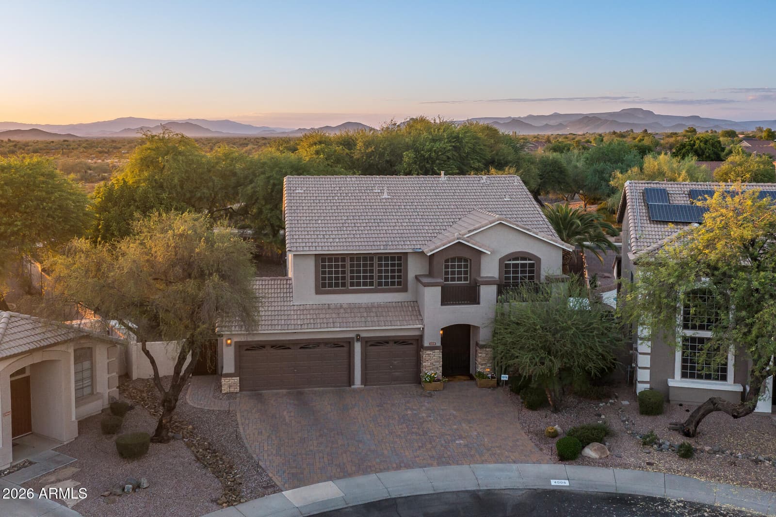 4008 E LARIAT Lane, Phoenix, AZ 85050 — photo 2 of 45