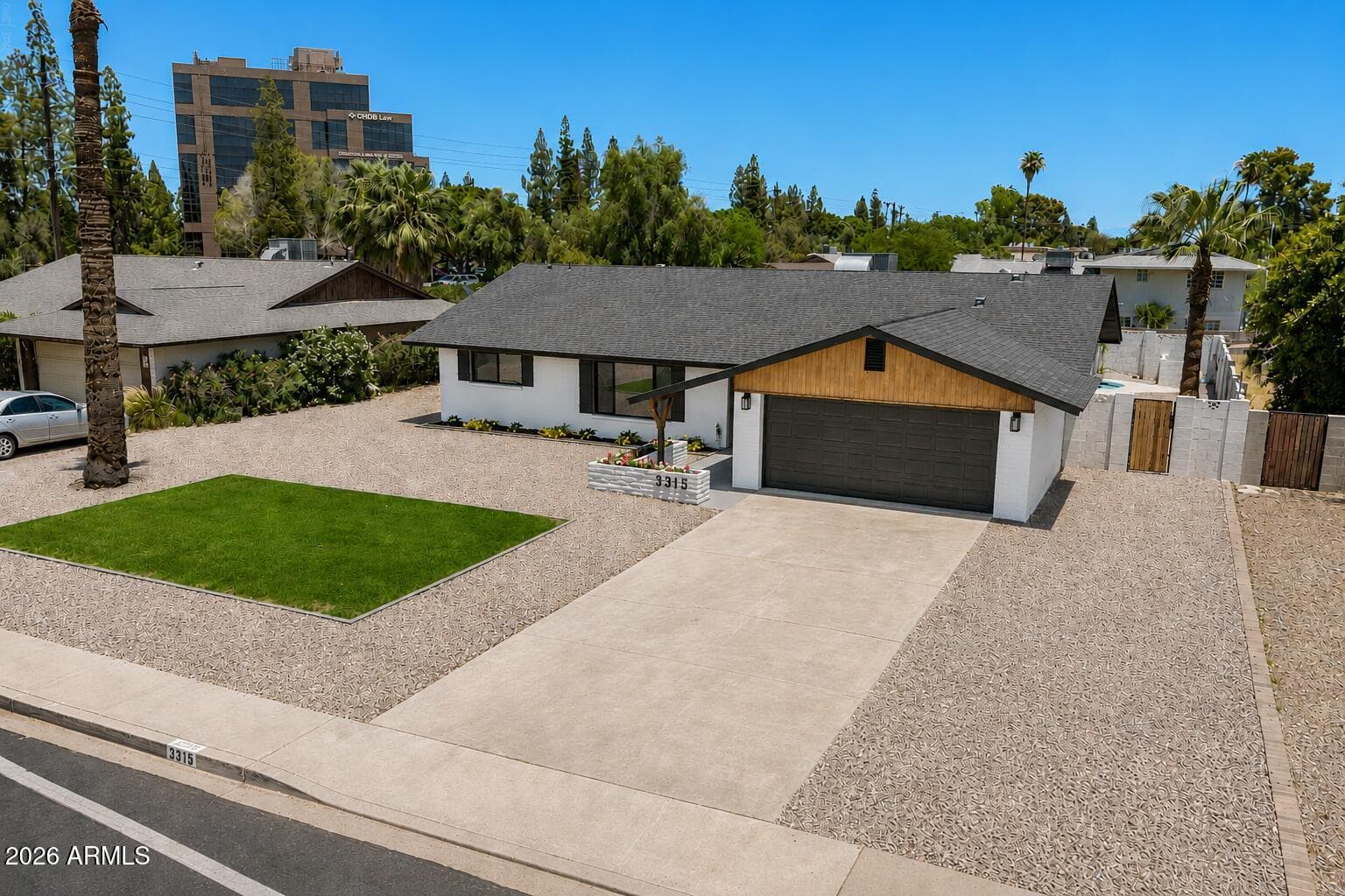 3315 S DORSEY Lane, Tempe, AZ 85282 — photo 3 of 33