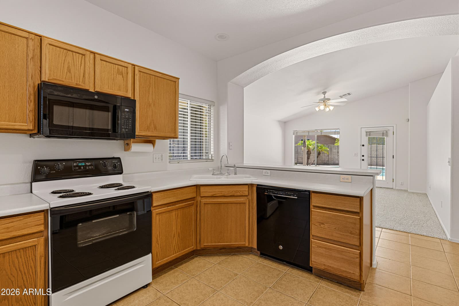 5747 E GABLE Circle, Mesa, AZ 85206 — photo 10 of 37