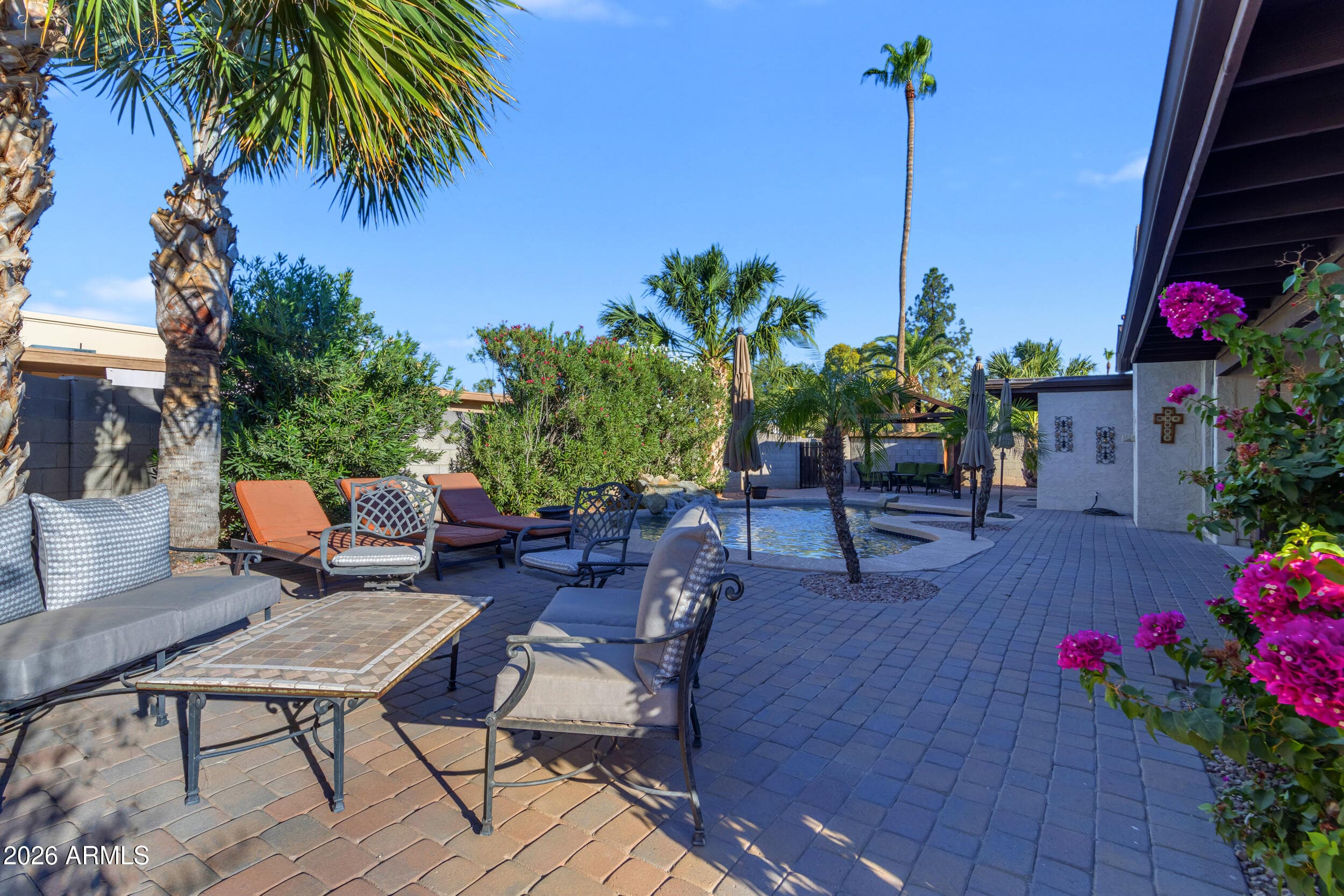 6409 S HAZELTON Lane, Tempe, AZ 85283 — photo 54 of 66