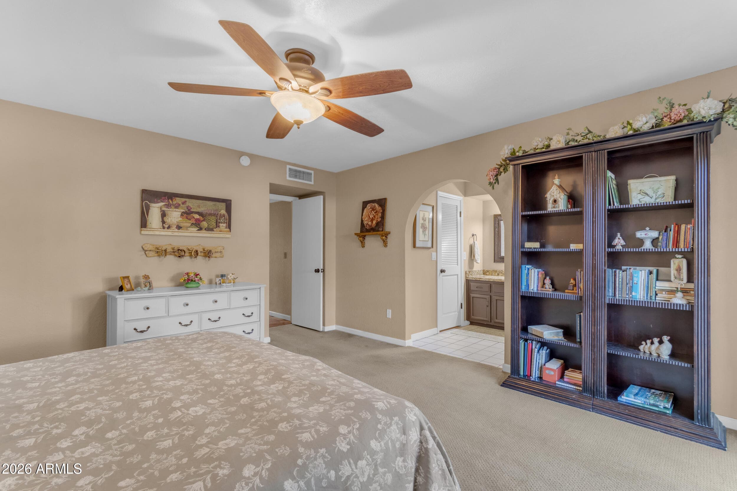 6409 S HAZELTON Lane, Tempe, AZ 85283 — photo 32 of 66