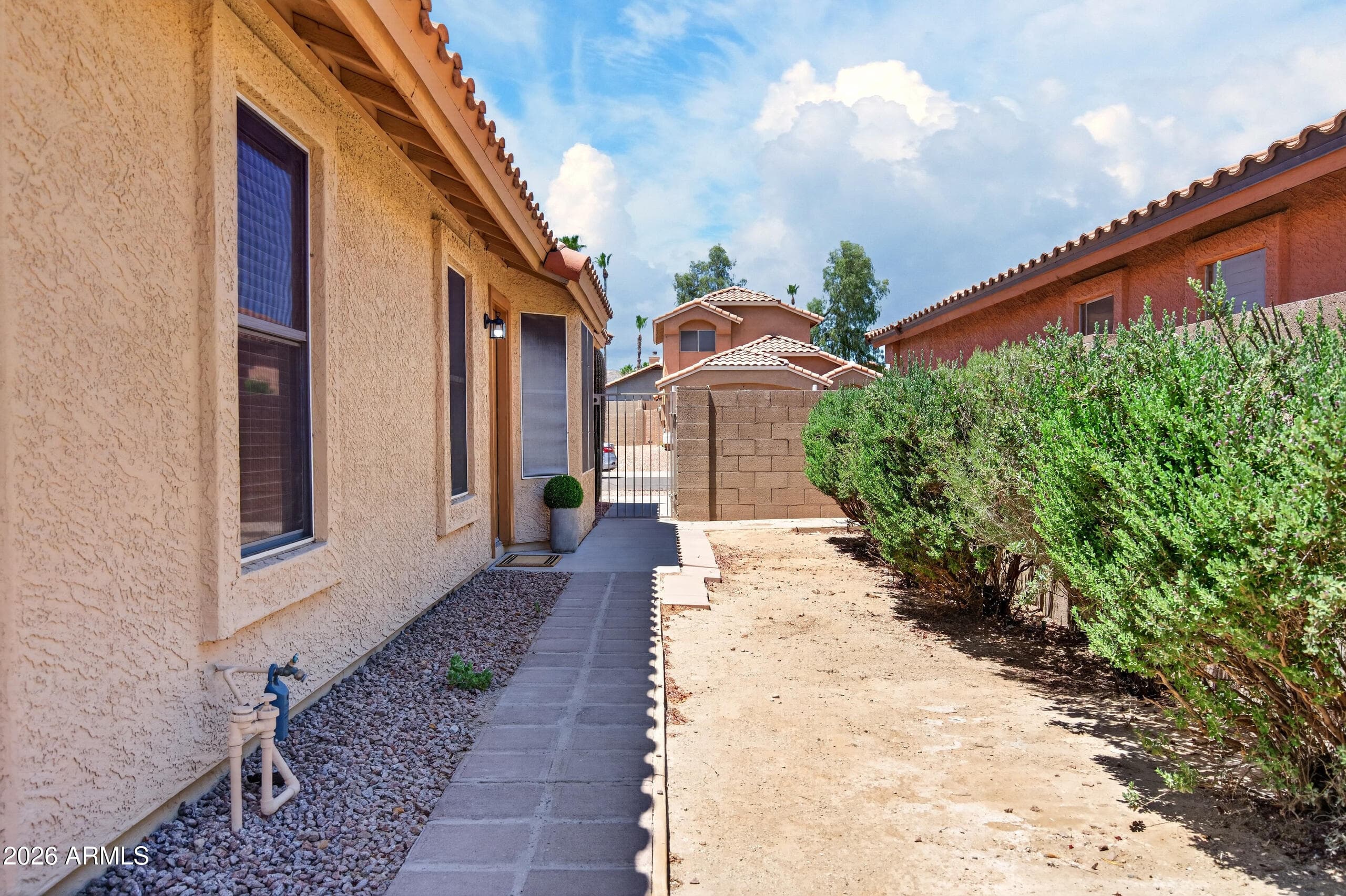 2923 E MUIRWOOD Drive, Phoenix, AZ 85048 — photo 27 of 33