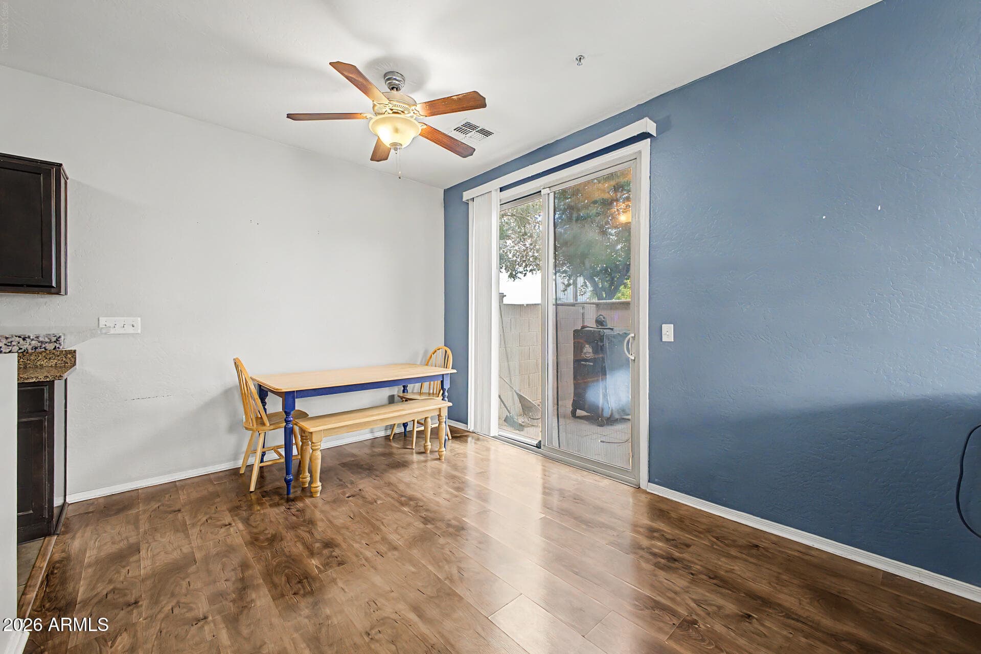1523 N 81ST Drive, Phoenix, AZ 85043 — photo 9 of 34