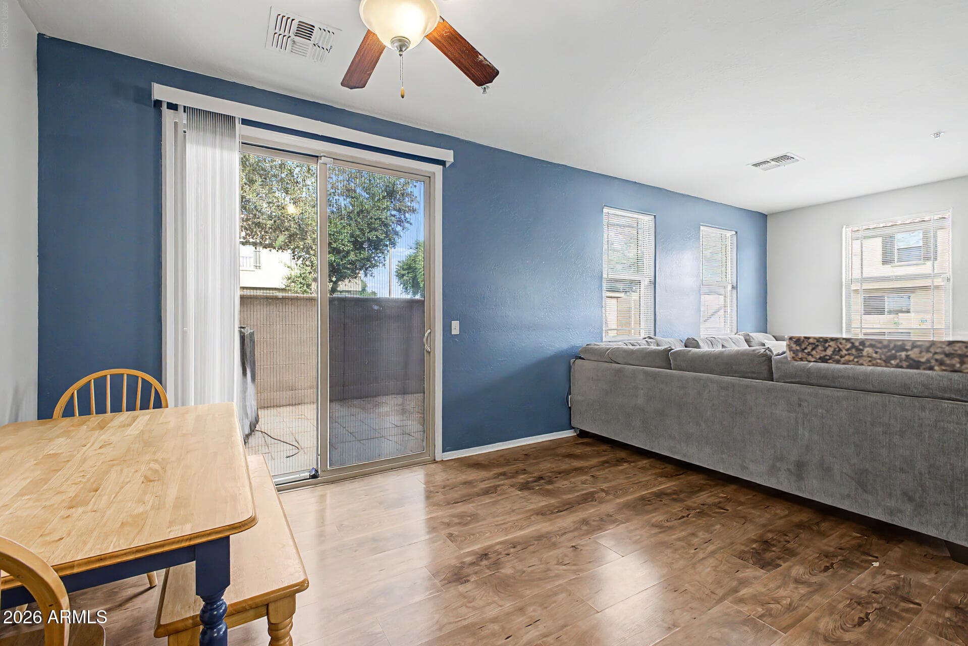 1523 N 81ST Drive, Phoenix, AZ 85043 — photo 10 of 34