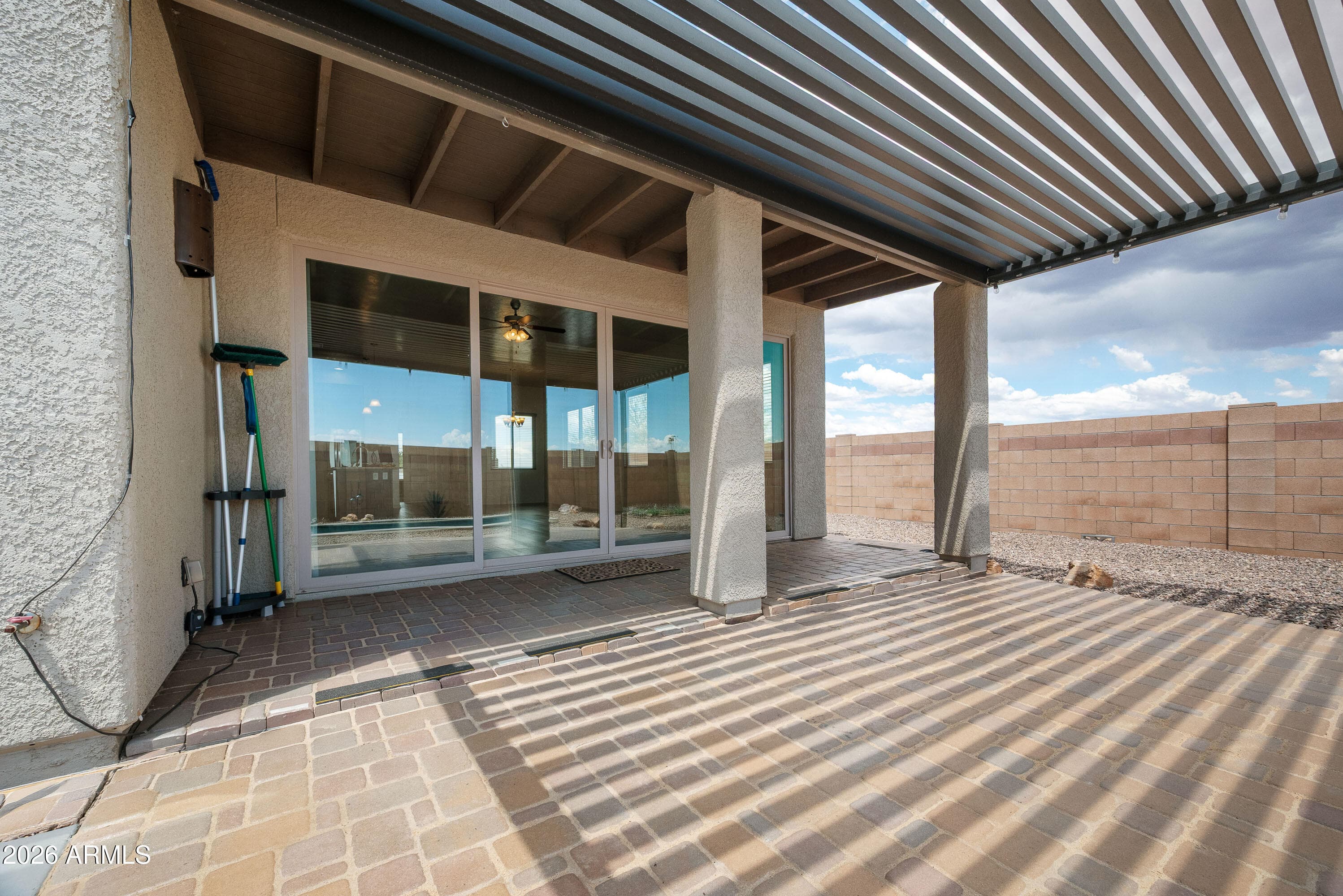 6691 E SADDLEHORN Circle, Hereford, AZ 85615 — photo 11 of 46