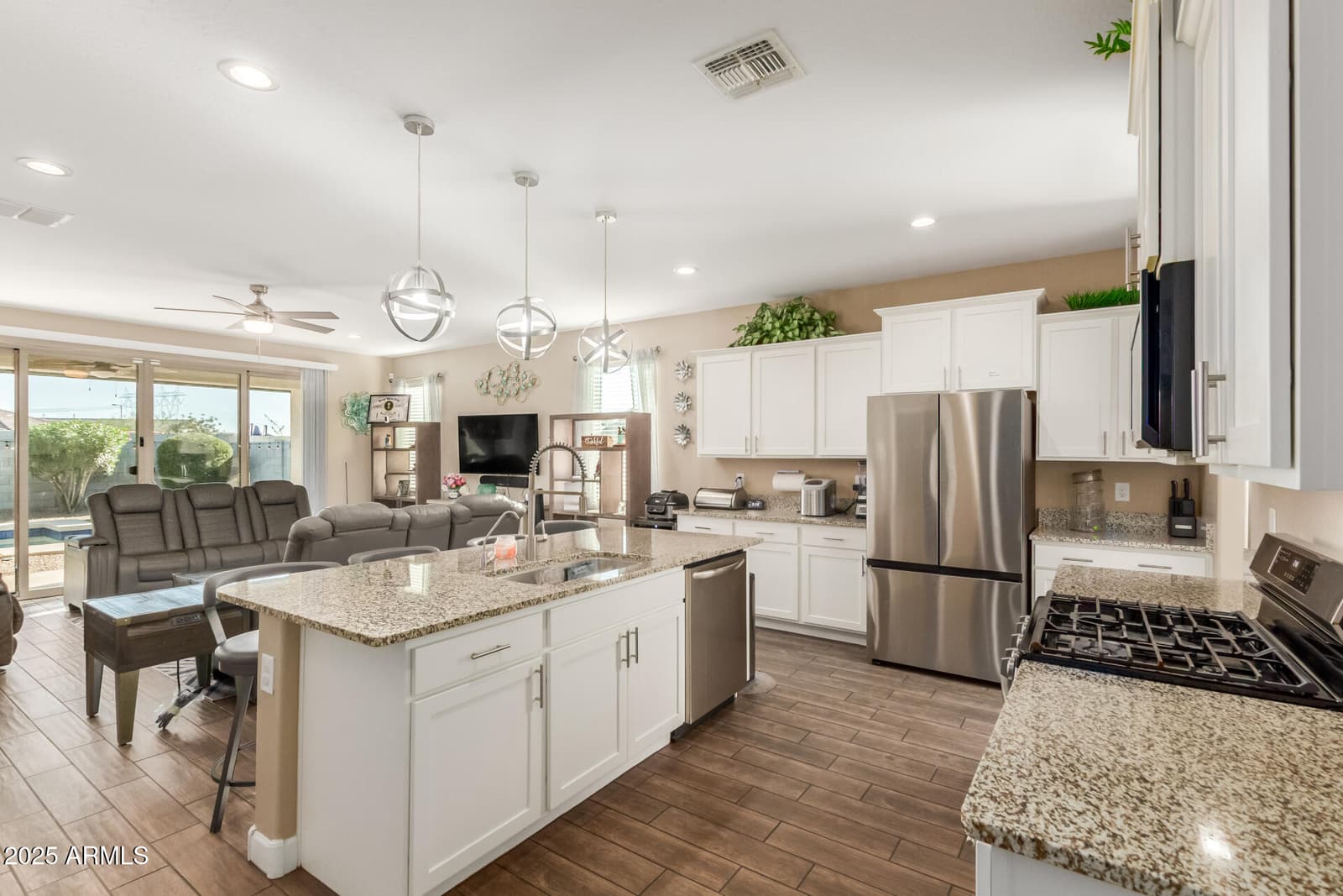 30213 W FAIRMOUNT Avenue, Buckeye, AZ 85396 — photo 15 of 40