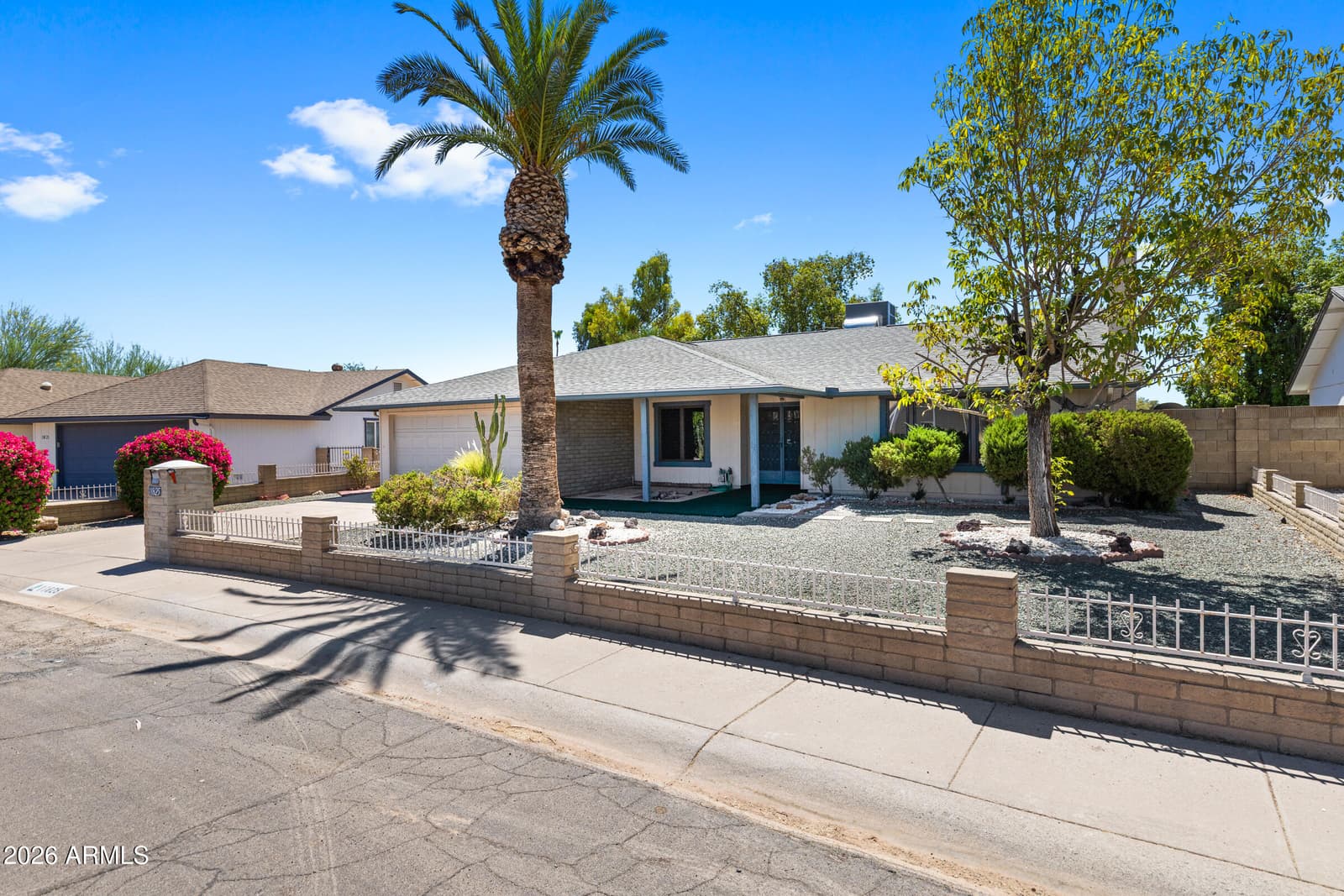 11825 S PAIUTE Street, Phoenix, AZ 85044 — photo 2 of 38