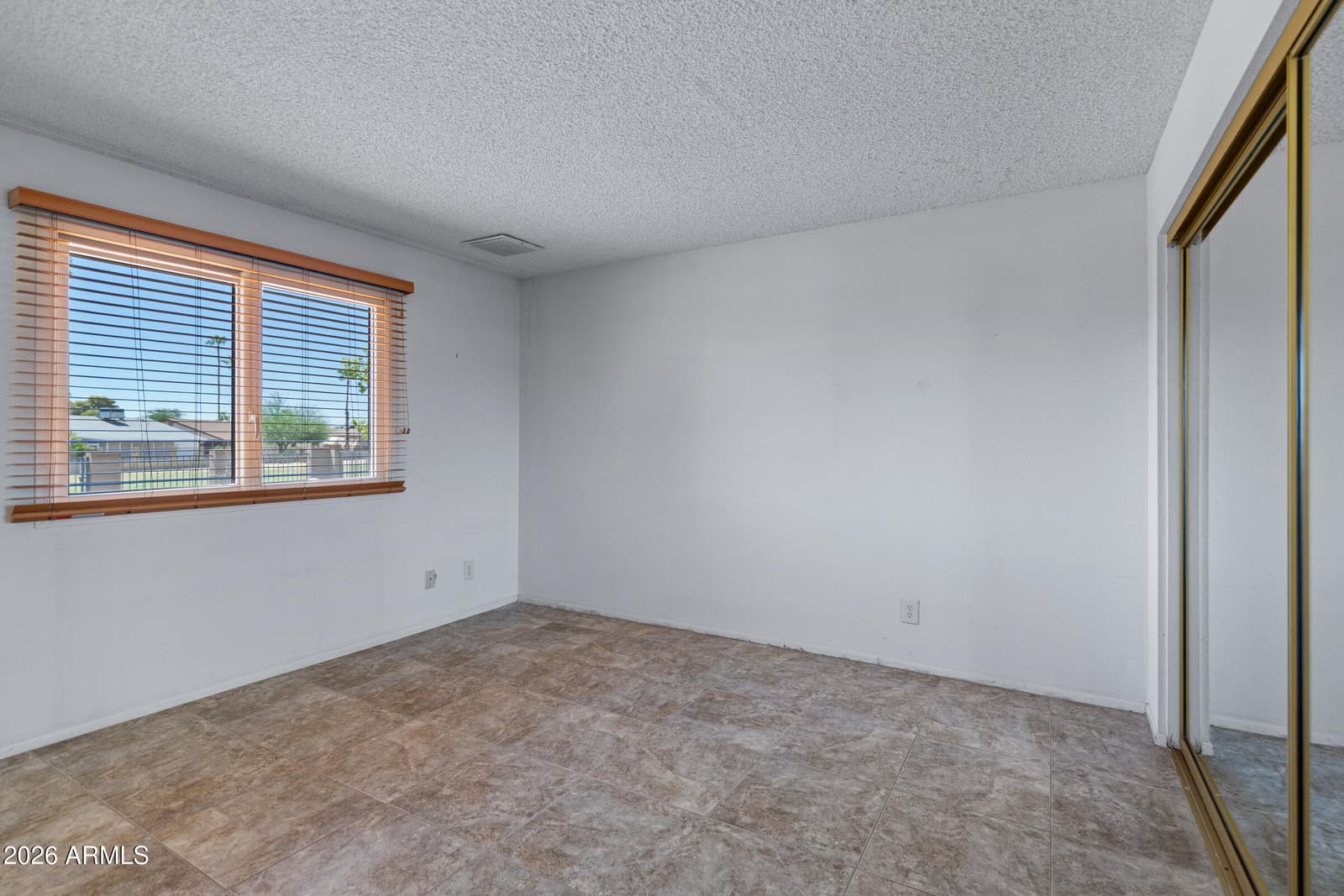 11825 S PAIUTE Street, Phoenix, AZ 85044 — photo 19 of 38
