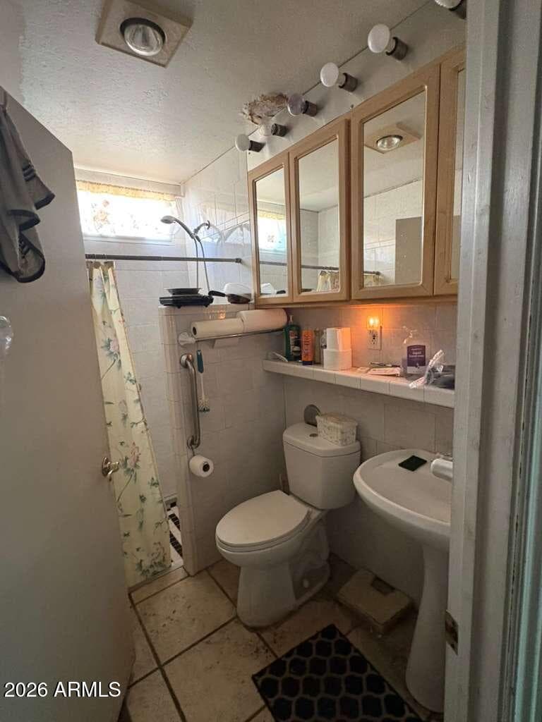 18238 N 34TH Avenue, Phoenix, AZ 85053 — photo 15 of 16