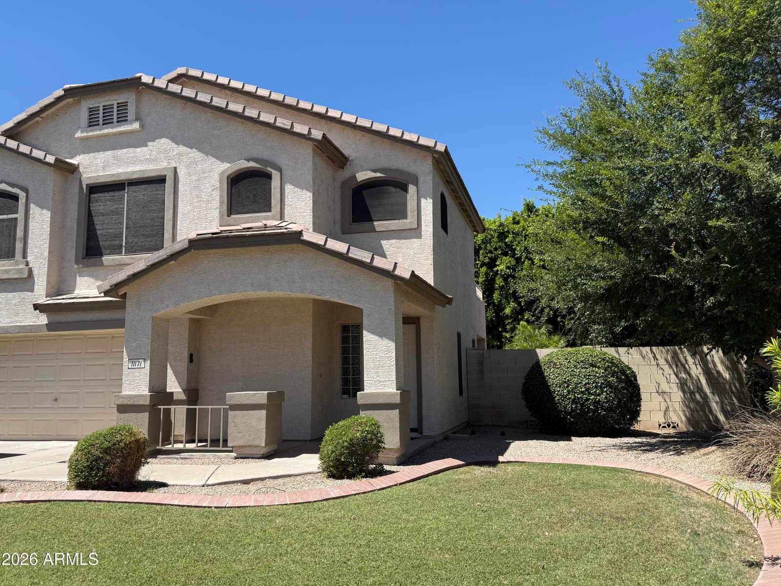 11171 W EDGEMONT Avenue, Avondale, AZ 85392 — photo 2 of 12