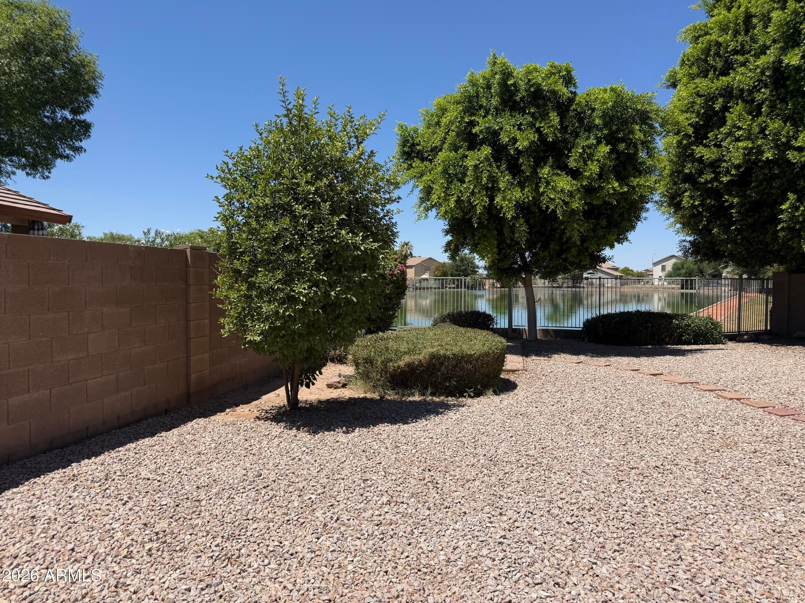 11171 W EDGEMONT Avenue, Avondale, AZ 85392 — photo 9 of 12