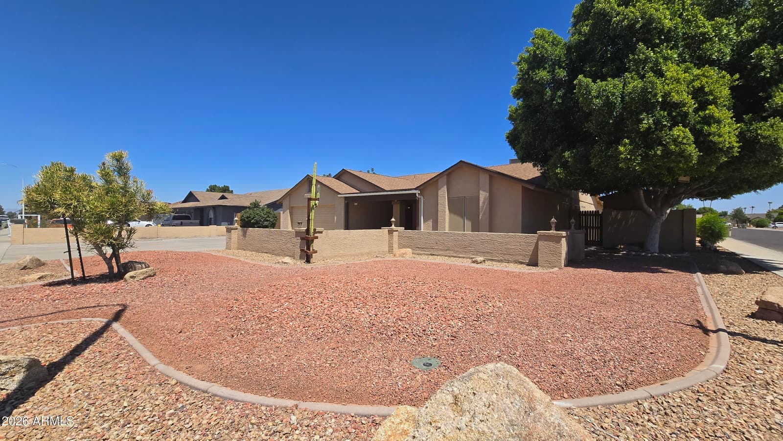8002 W MARYLAND Avenue, Glendale, AZ 85303 — photo 4 of 47