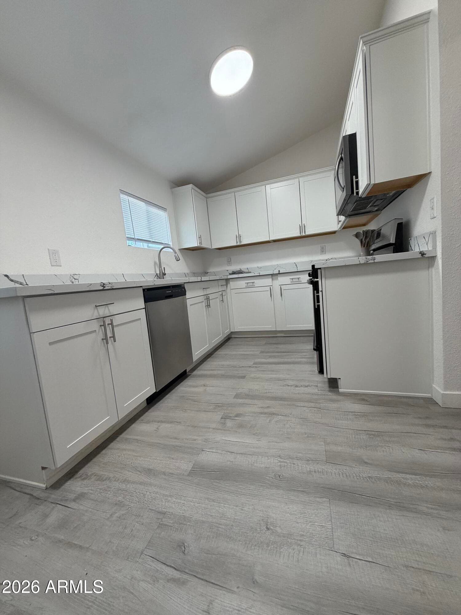 360 W PINAL Street, Globe, AZ 85501 — photo 3 of 13