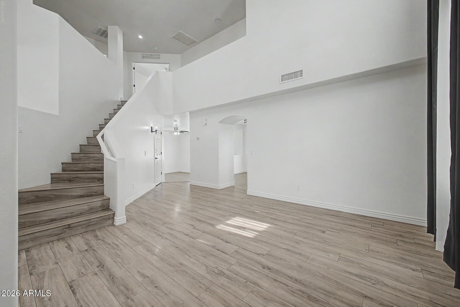 15936 W CENTRAL Street, Surprise, AZ 85374 — photo 4 of 32