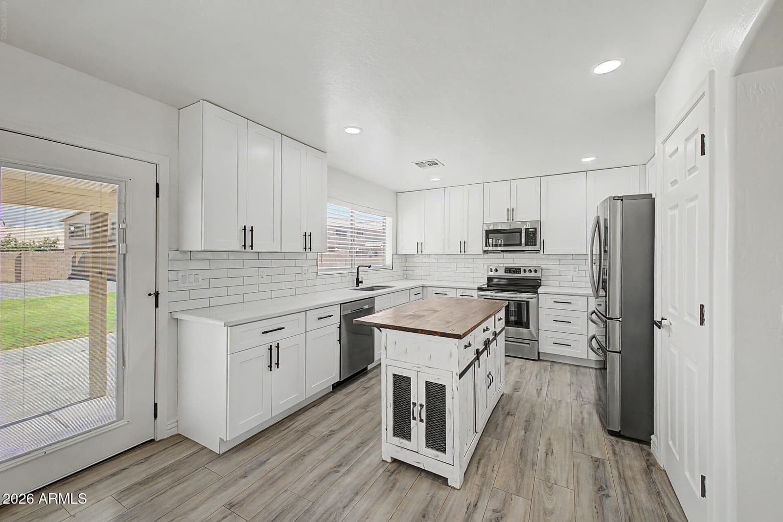 15936 W CENTRAL Street, Surprise, AZ 85374 — photo 13 of 32